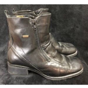 MANGOON ULTRATEX BLACK LEATHER BOOTS SIZE 9.5